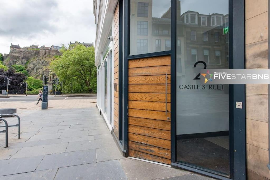 Cool Urban Apartment With Stunning Castle Views Edinburgh Exterior photo