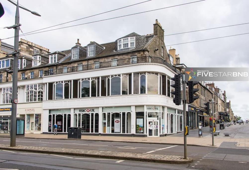 Cool Urban Apartment With Stunning Castle Views Edinburgh Exterior photo